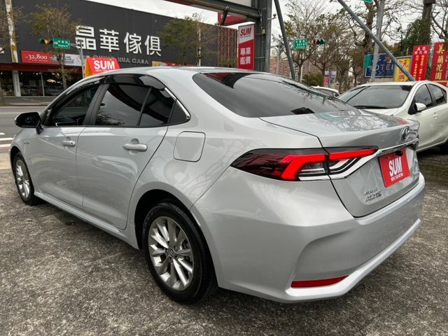 【低里程認證車】跟新車只差售價!來電0966427962何sir  第4張相片
