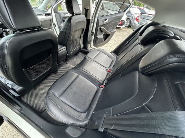 通勤一手神車!國產鋼砲冠軍~真的只要45.8萬元~實車實價小何0966427962  第13張相片