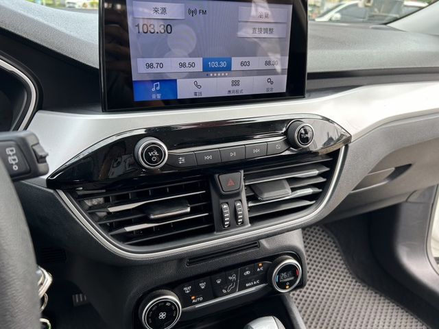 通勤一手神車!國產鋼砲冠軍~真的只要45.8萬元~實車實價小何0966427962  第15張相片