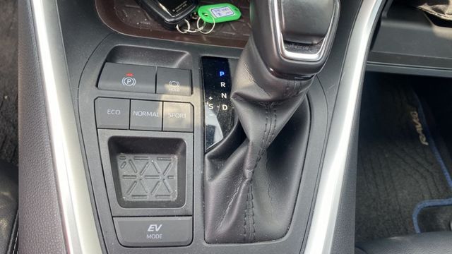 【油電大休旅!選配CarPlay!】新車126萬!現省超過50萬!電洽0900-785-788阿政  第8張相片
