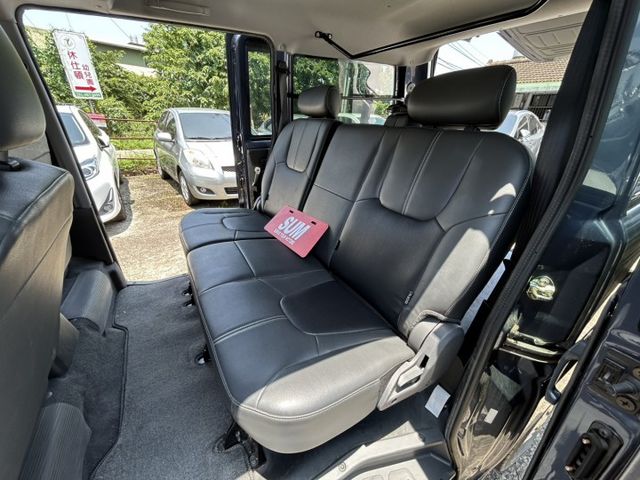 超低里程自排還有無線CARPLAY自用車!線洽小何在優惠~0966427962何  第8張相片