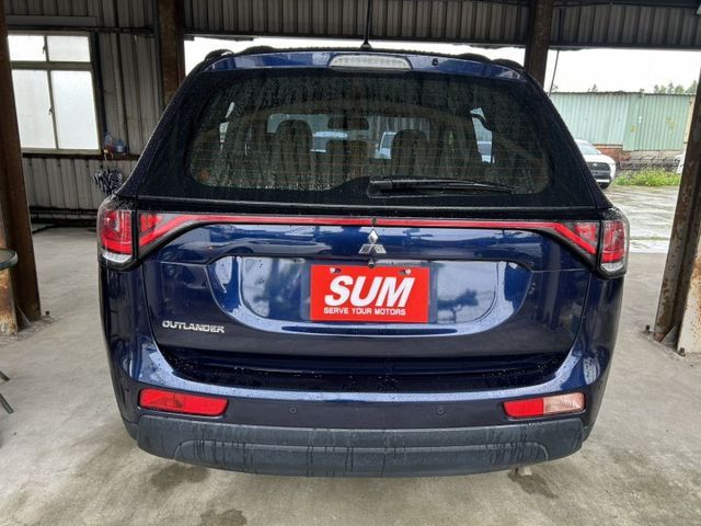 絕佳車況!極度耐用超神休旅車~才開9萬公里!還可以全額貸款0元交車 速洽小何  第3張相片