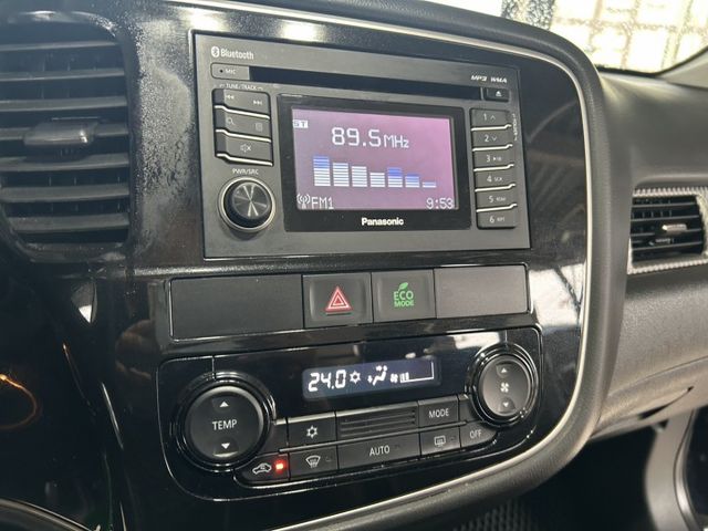 絕佳車況!極度耐用超神休旅車~才開9萬公里!還可以全額貸款0元交車 速洽小何  第14張相片