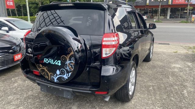 【超值大型休旅車登場】 新車百萬/2折出售 /代步首選/25年老字號/來電 0900-785-788 阿政  第13張相片