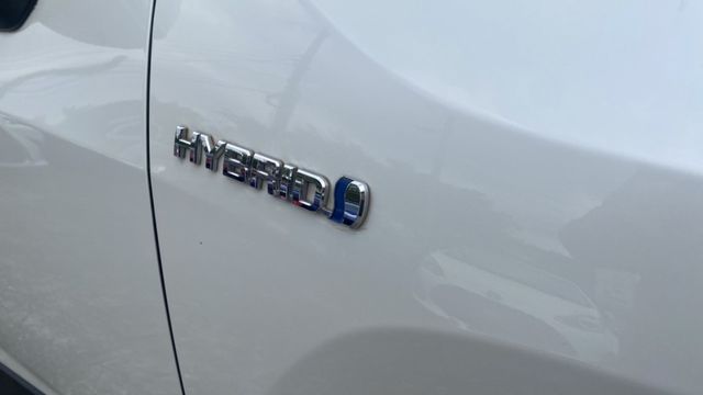 【大電池原廠保固中!】環景/混動/盲點/通風椅，日本進口頂級好車!來電0900-785-788阿政  第6張相片