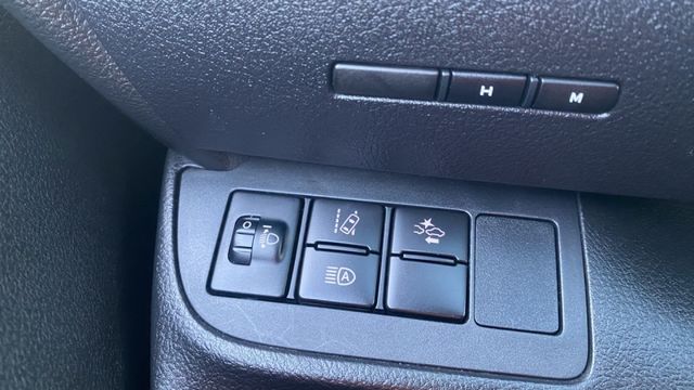 【新入庫！新價格！】雙滑門超大空間車！喜歡快來電0900-785-788阿政  第8張相片