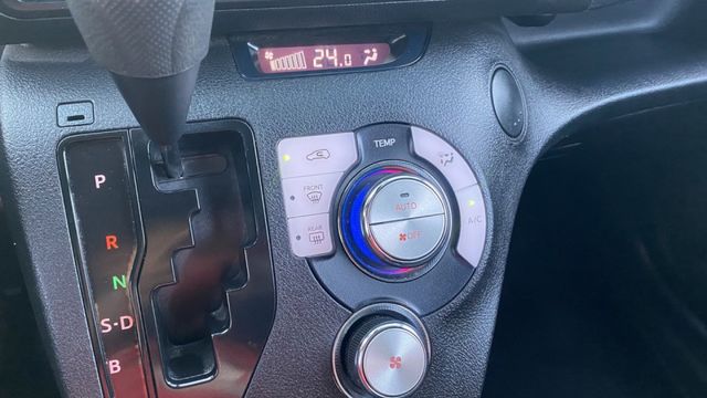 【新入庫！新價格！】雙滑門超大空間車！喜歡快來電0900-785-788阿政  第9張相片