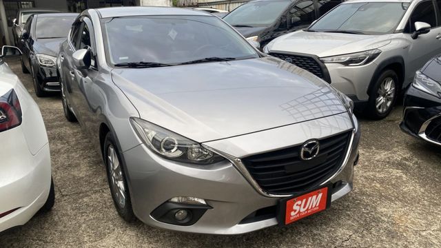 【操控+動力 魂動馬三】有導航有倒顯!行車紀錄器裝好送給你!來電0900-785-788阿政  第2張相片