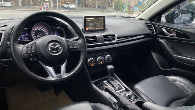 【操控+動力 魂動馬三】有導航有倒顯!行車紀錄器裝好送給你!來電0900-785-788阿政  第13張相片