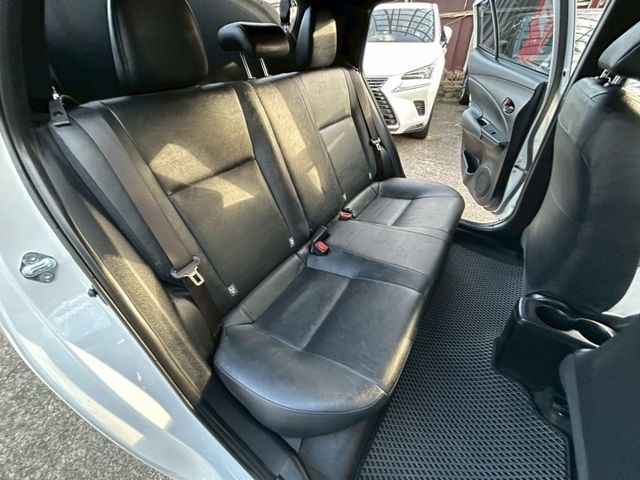 實跑僅 29,000 公里、全車認證完成!41萬最低里程速洽小何0966427962  第13張相片