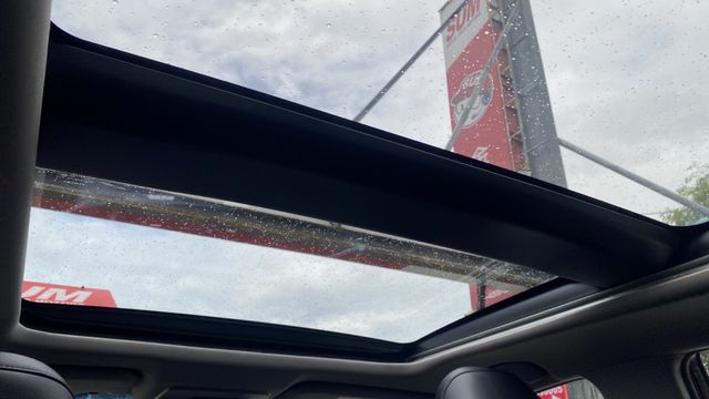 【旗艦油電混動+PVM環景】原版件!原廠保固中!喜歡快來電0900-785-788阿政  第4張相片