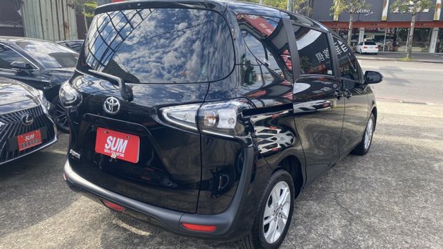 【超大空間神車!】5人座+雙滑門+低底盤，家庭友善神車!來電0900-785-788阿政  第4張相片