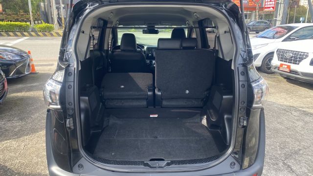 【超大空間神車!】5人座+雙滑門+低底盤，家庭友善神車!來電0900-785-788阿政  第7張相片