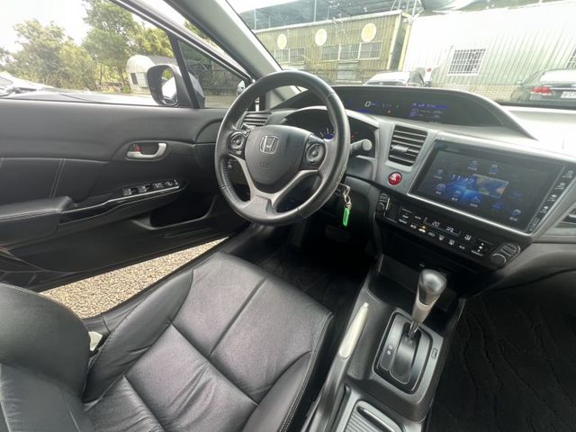 【稀有貨色!有換檔快撥VTI!】認證車!保證實車實價!快來電0900-785-788阿政  第4張相片