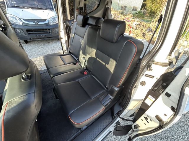 七人座雙電滑!極度划算新價格速洽0966427962何SIR  第6張相片