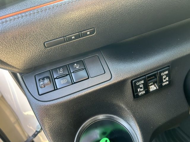 七人座雙電滑!極度划算新價格速洽0966427962何SIR  第15張相片