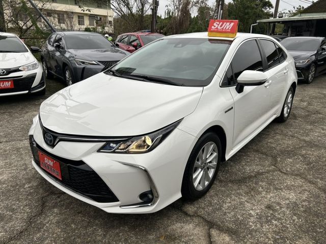 新車保固中!買對中古車何必買新車~電洽預約看車0966427962何sir  第1張相片