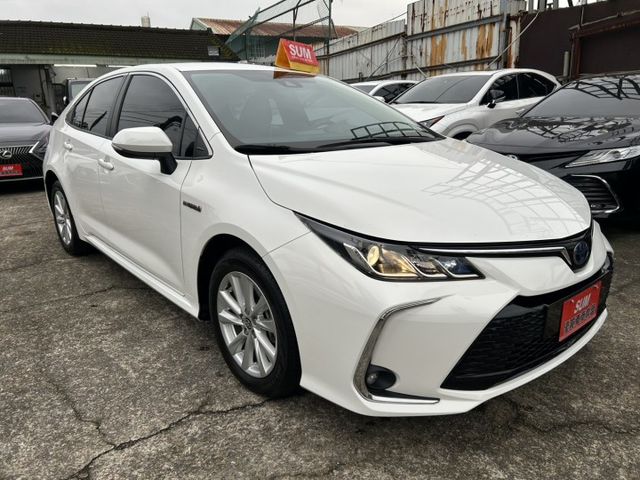 新車保固中!買對中古車何必買新車~電洽預約看車0966427962何sir  第3張相片