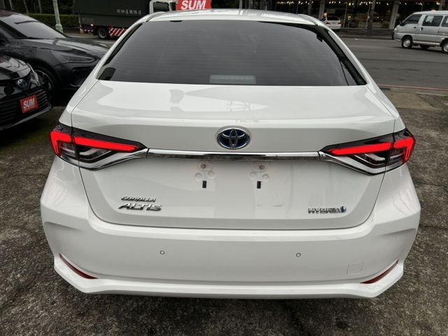 新車保固中!買對中古車何必買新車~電洽預約看車0966427962何sir  第6張相片