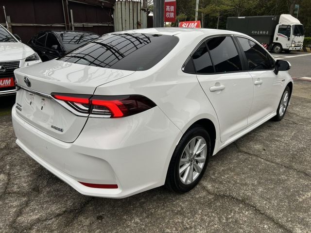 新車保固中!買對中古車何必買新車~電洽預約看車0966427962何sir  第7張相片