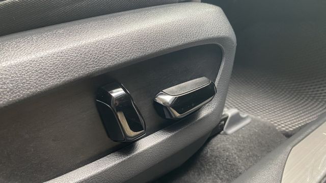 【全新入庫｜原版件認證車｜豪華質感休旅】 質感鈦棕入手好時機，來電0900-785-788阿政  第12張相片