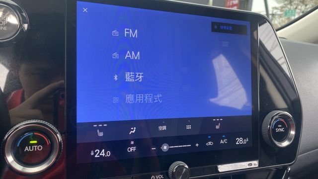 【全新入庫｜原版件認證車｜豪華質感休旅】 質感鈦棕入手好時機，來電0900-785-788阿政  第14張相片