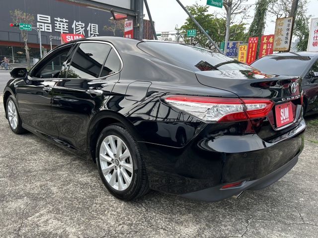 日本原裝進口 × 油電大型房車!原廠保固到2030年!最省油就這台~  第2張相片