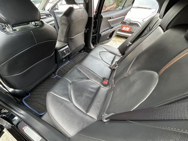 日本原裝進口 × 油電大型房車!原廠保固到2030年!最省油就這台~  第5張相片