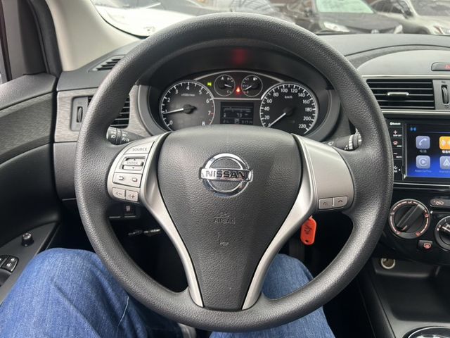 後座出風口!稀有低里程超划算五門小車~真的就賣37.8萬速洽小何0966427962  第2張相片