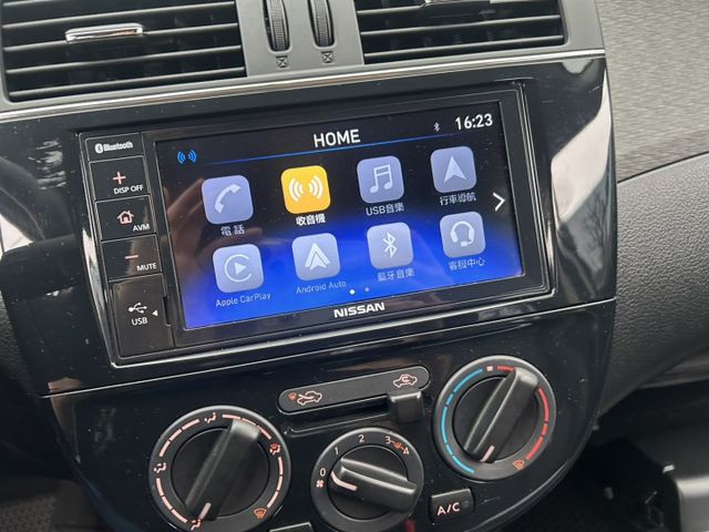 後座出風口!稀有低里程超划算五門小車~真的就賣37.8萬速洽小何0966427962  第3張相片