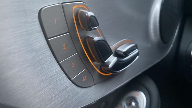 BENZ C180 COUPE 雙門｜2017年｜認證車｜10萬KM｜質感首選 來電0900-785-788  第4張相片