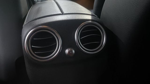 BENZ C180 COUPE 雙門｜2017年｜認證車｜10萬KM｜質感首選 來電0900-785-788  第10張相片