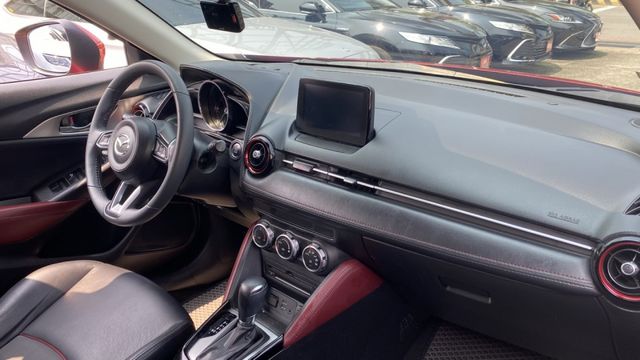 CX-3 頂級特仕版 紅色｜進口跨界休旅｜質感與操控兼具  來電0900-785-788  第13張相片