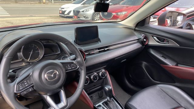 CX-3 頂級特仕版 紅色｜進口跨界休旅｜質感與操控兼具  來電0900-785-788  第15張相片