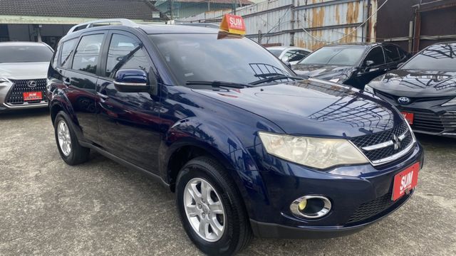 【認證車x低里程x超實用休旅】超大空間輕鬆開回家!20萬內開回家!來電0900-785-788阿政  第3張相片