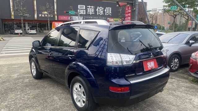 【認證車x低里程x超實用休旅】超大空間輕鬆開回家!20萬內開回家!來電0900-785-788阿政  第6張相片