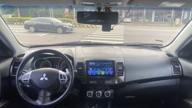 【認證車x低里程x超實用休旅】超大空間輕鬆開回家!20萬內開回家!來電0900-785-788阿政  第7張相片