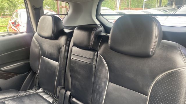 【認證車x低里程x超實用休旅】超大空間輕鬆開回家!20萬內開回家!來電0900-785-788阿政  第8張相片