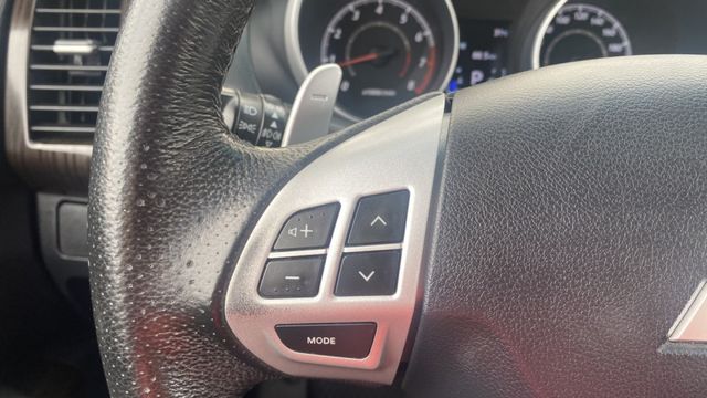 【認證車x低里程x超實用休旅】超大空間輕鬆開回家!20萬內開回家!來電0900-785-788阿政  第17張相片