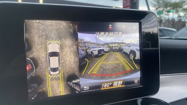 BENZ C180 COUPE 雙門｜2017年｜認證車｜10萬KM｜質感首選 來電0900-785-788  第2張相片