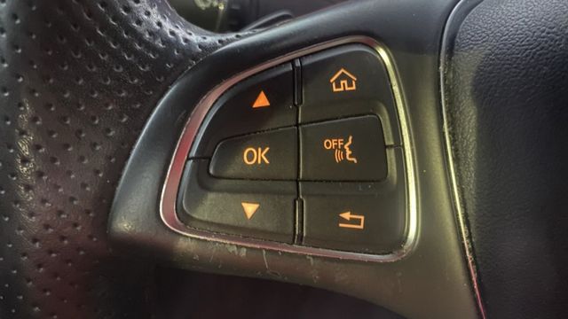 BENZ C180 COUPE 雙門｜2017年｜認證車｜10萬KM｜質感首選 來電0900-785-788  第12張相片