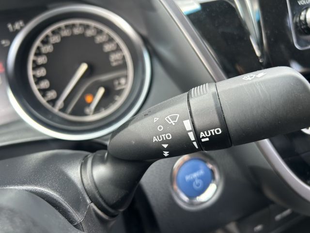 日本原裝進口 × 油電大型房車!原廠保固到2030年!最省油就這台~  第15張相片