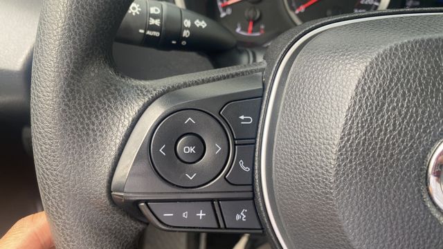 【低里程X配備升級X認證車】安心入手 車機＋無線 CarPlay實用度滿分!來電0900-785-788阿政  第4張相片