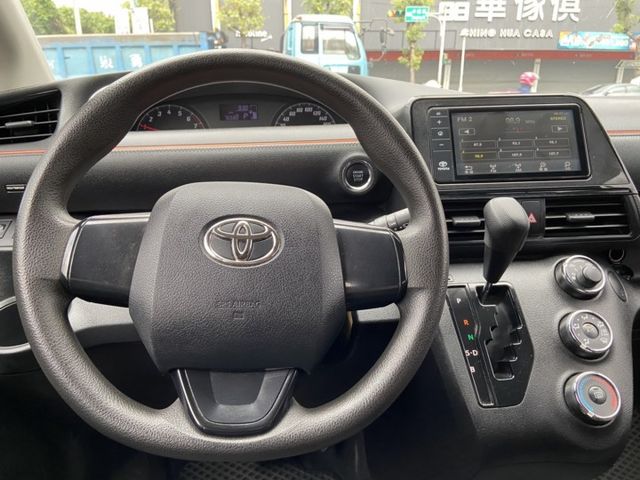 極度優惠賠本價!輕鬆月繳大空間代步車!速洽0966427962何  第12張相片