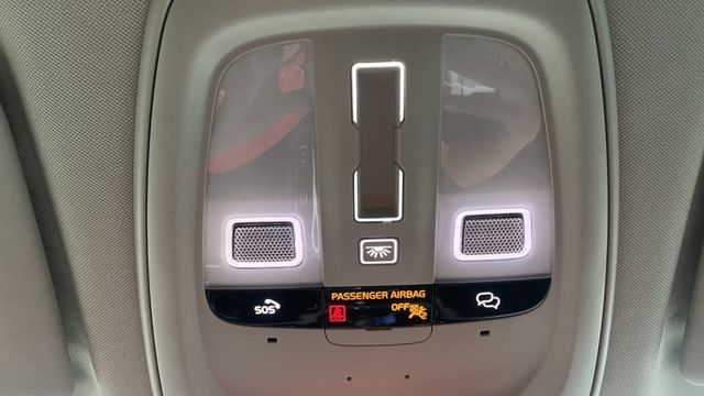 【公路坦克車】瑞典黑科技 XC60 PLUS B4!認證車別錯過!來電0900-785-788阿政  第18張相片