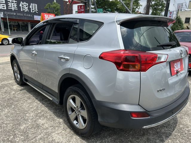 30萬預算的進口高妥善率休旅選擇~月繳免5000!店洽小何0966427962  第10張相片
