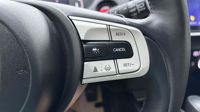 【高配備都會小車】里程僅6萬公里!免50萬輕鬆開回家!來電0900-785-788阿政  第7張相片