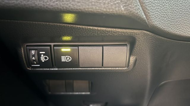 【熱銷油電小休旅再入庫!】年份新!現在買好划算!認證車來電0900-785-788阿政  第5張相片
