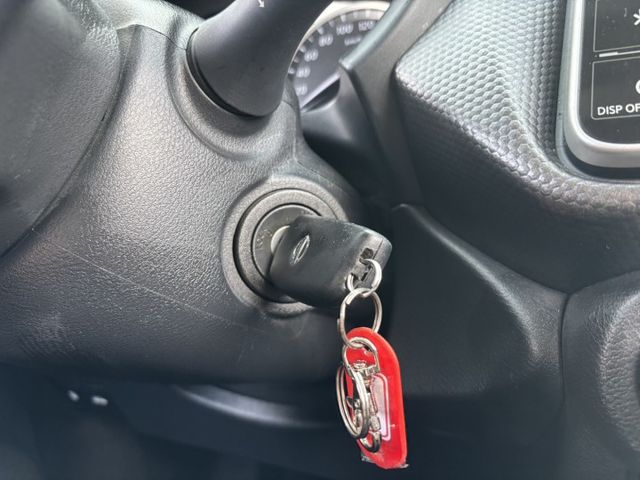 【簡單可愛小休旅】簡簡單單!實實在在!輕鬆當上汽車族!來電0900-785-788阿政  第6張相片