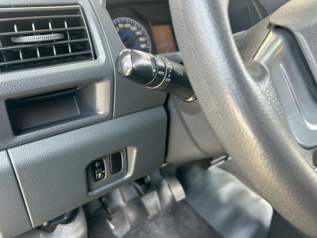 低里程貨車!最低月繳6000元~認證車在享1年保固!店洽小何0966427962  第9張相片
